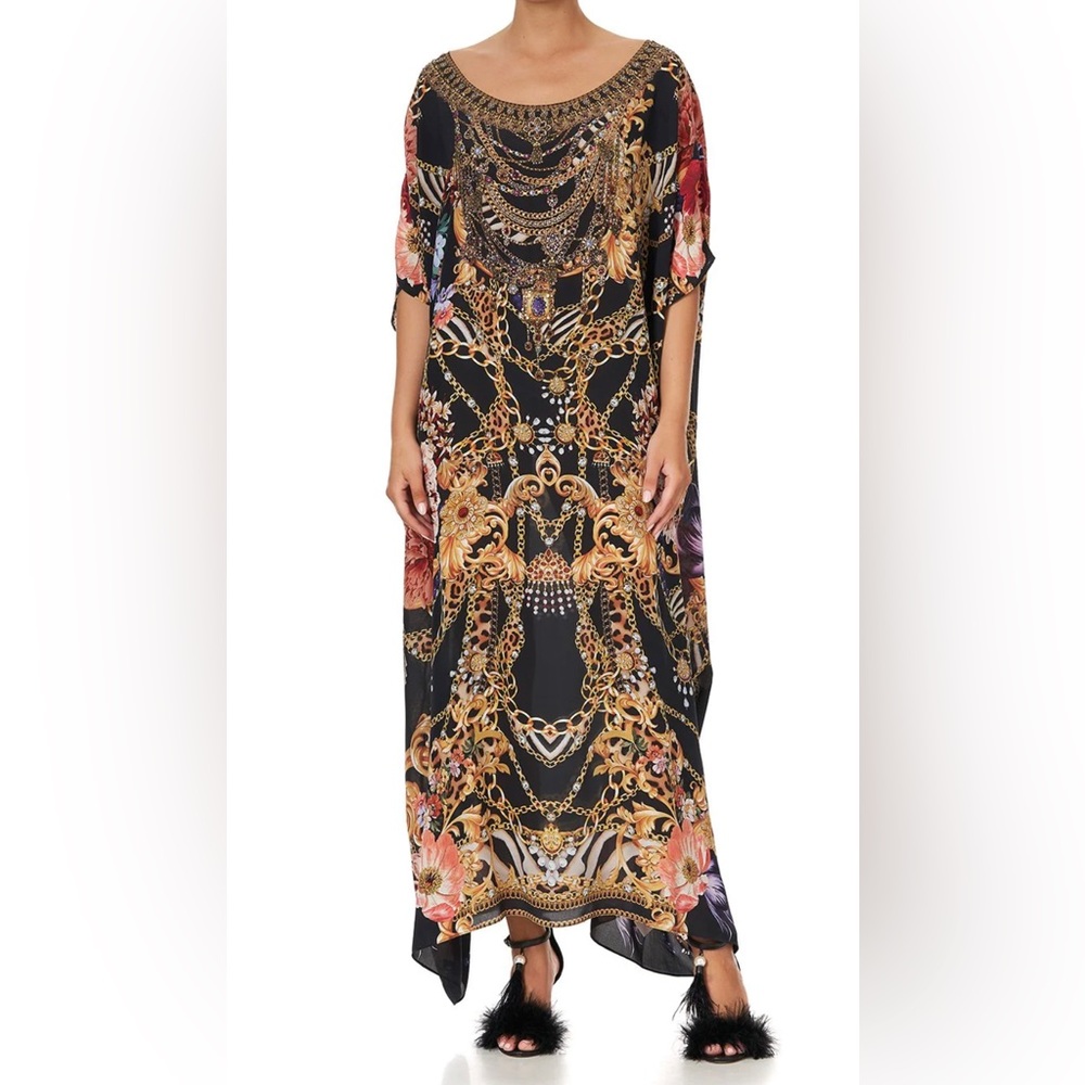 CAMILLA
Women's Round Neck Kaftan A Night In The 90s. Brand New with no tags